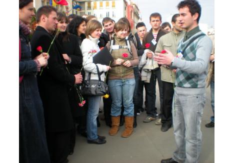 În 2009, studenţii basarabeni din Oradea au organizat prima ediţie a Festivalului Zilele Basarabiei. Atunci, ei au refăcut în mod simbolic Podul cu flori din 6 mai 1990, când românii de pe ambele Prutului s-au întâlnit, cu braţele pline de flori